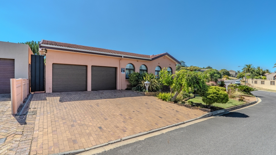 4 Bedroom Property for Sale in Morgenster Heights Western Cape